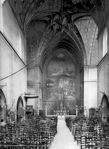 Nef, choeur [la croisée du transept et le choeur avec sa peinture monumentale]. 1905.