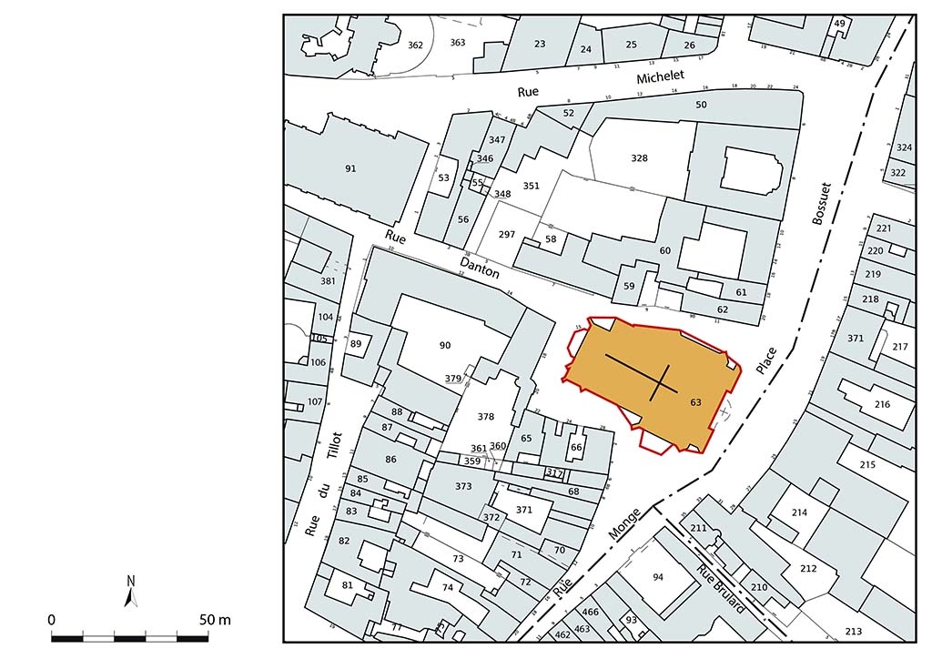Plan-masse et de situation. Source : Direction générale des Finances Publiques - Cadastre ; mise à jour 2021, section EV, 1/1 000.