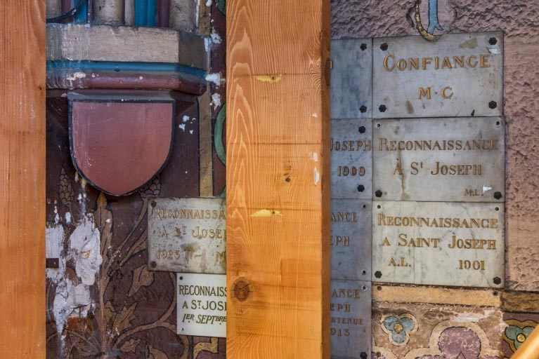 Ex-voto dans la 3e chapelle à gauche - sud - (2022).
