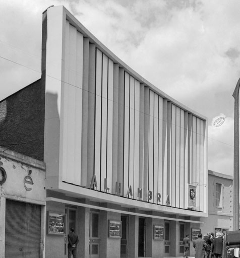 [Façade antérieure, de trois quarts gauche]. 29 mai 1961.
