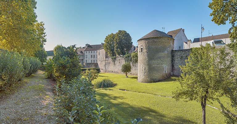 La tour Blondeau.