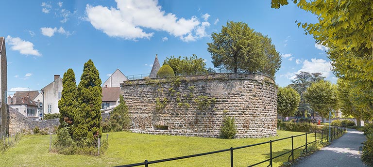 Vue générale depuis le boulevard Perpreuil.