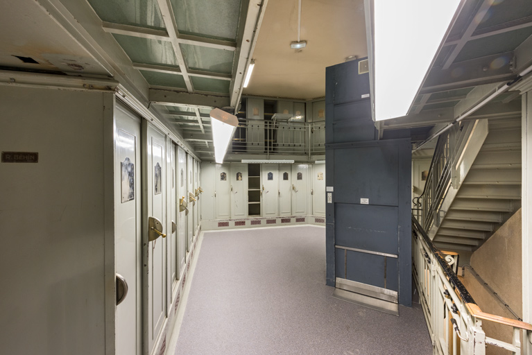 Rez-de-chaussée, caisse auxiliaire.