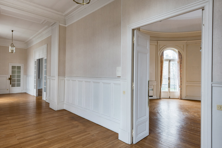 Premier étage, appartement du directeur, galerie.