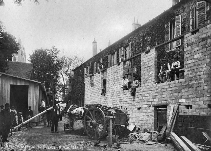 Chantier de construction (5 mai 1924).