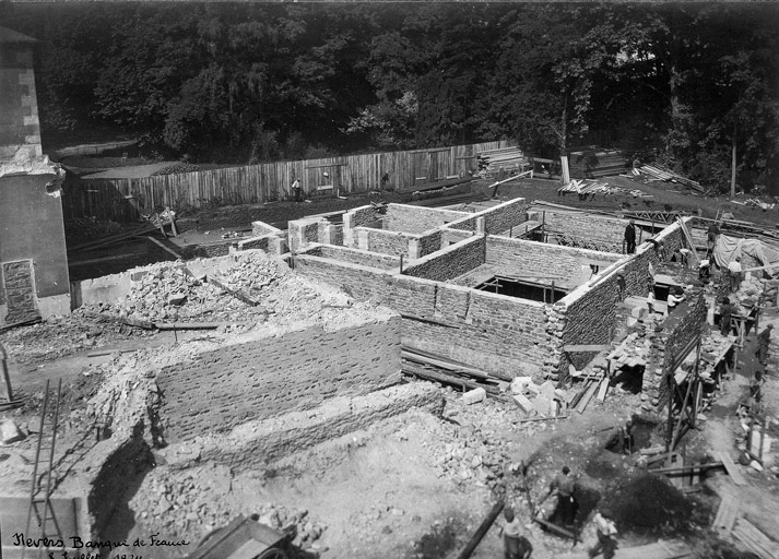 Chantier de construction (8 juin 1924).
