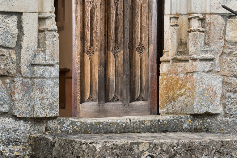 Piédroit, détail de la partie inférieure.