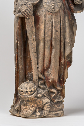 Détail : partie inférieure vue de trois quarts.