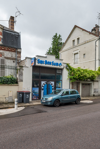 Sens, 12 boulevard du Mail : ancien Cinéma Variétés ou le Vignal.
