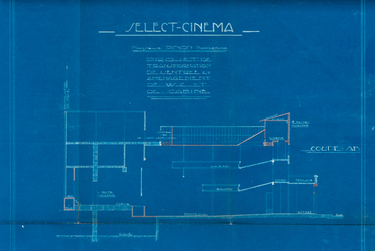 Select Cinéma [...] Projet de transformation de l’entrée et aménagement de WC et de cabine. [Détail : ] Coupe. 26 août 1931.