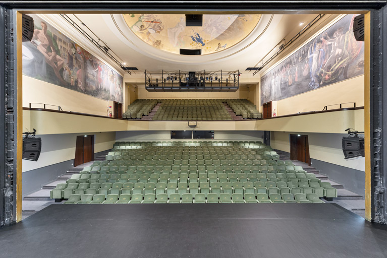 Théâtre municipal (56 rue Joubert) : la salle.
