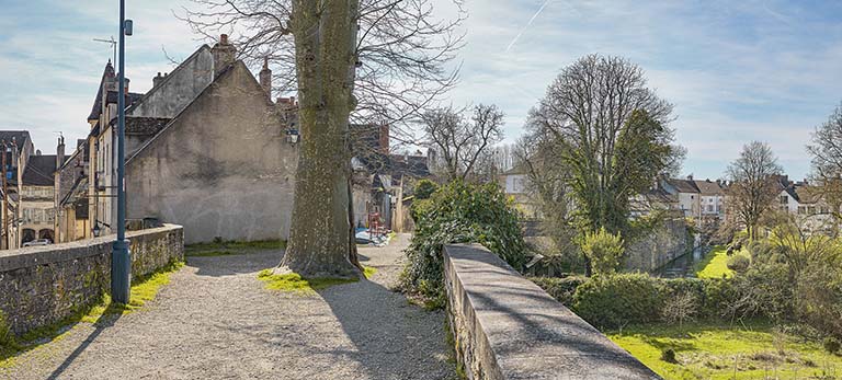 Promenade au rempart des Dames.