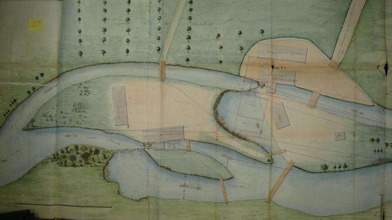 Plan des deux moulins dit moulin Pouchet et moulin Daubeuf appartenant à MM. Chardon et des transformations projetées pour la création d’un troisième moulin, 10 novembre 1813 (AD Eure. 18 S 54).