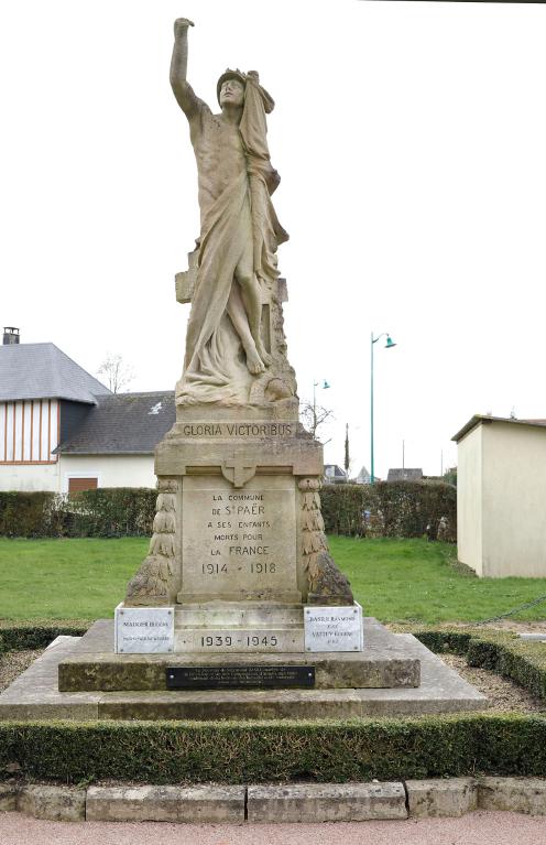 Vue d'ensemble du monument, face principale.