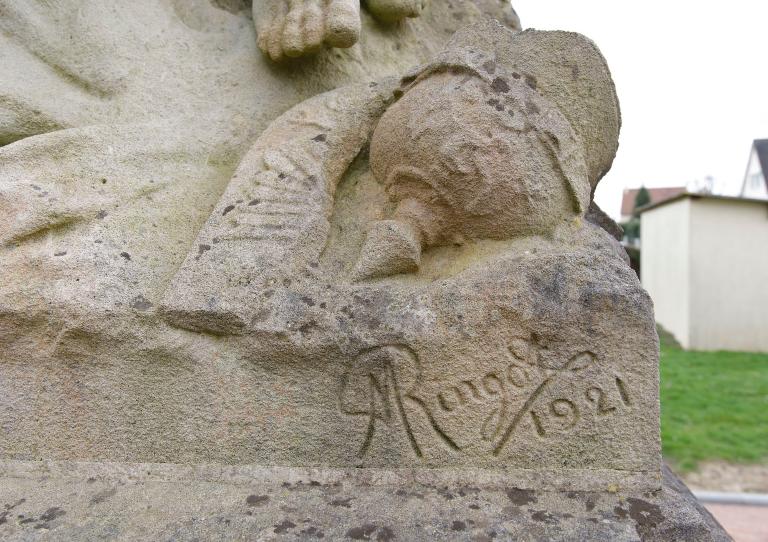 Casque à pointe, date et signature, détail.