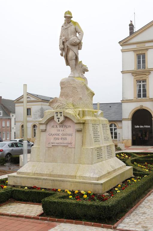 Vue d'ensemble du monument, face principale, 3/4 droit.