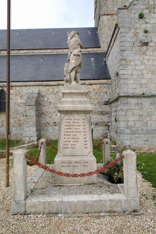 Vue d'ensemble du monument, face latérale gauche.