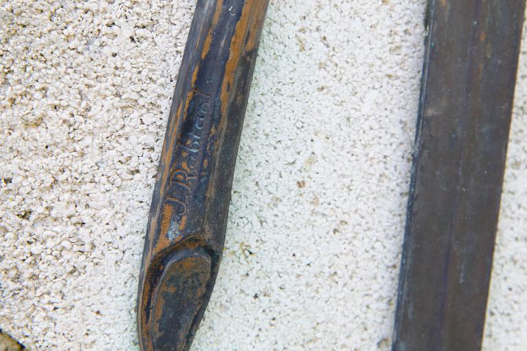 Signature du bronzier, détail.
