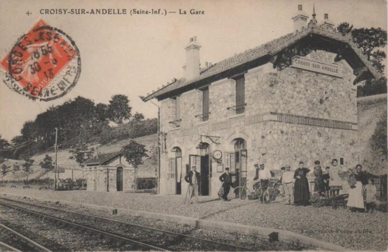 La gare.- Carte postale, vers 1910 (Collection particulière).