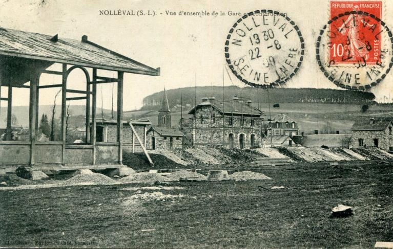 Vue d'ensemble de la gare en construction.- Carte postale, 1909 (Collection particulière).