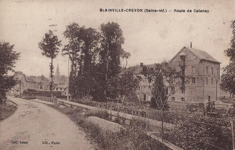 Route de Catenay.- Carte postale, coll. Auber, Paris, vers 1910.