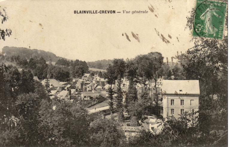 vue générale.- Carte postale, vers 1920.