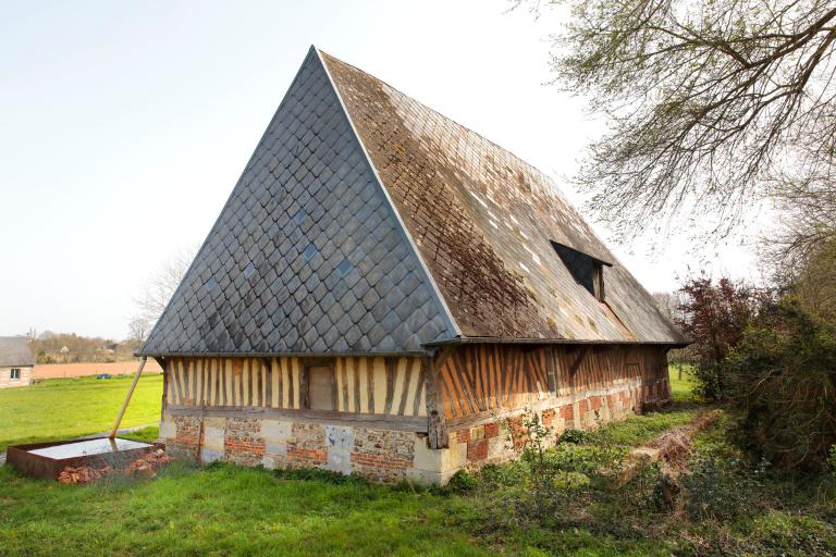 Pressoir, angle sud-ouest.