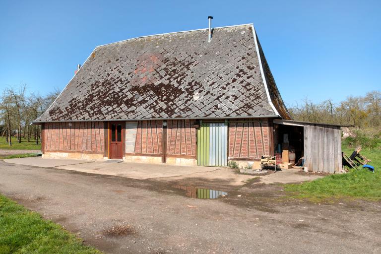Petite grange. 