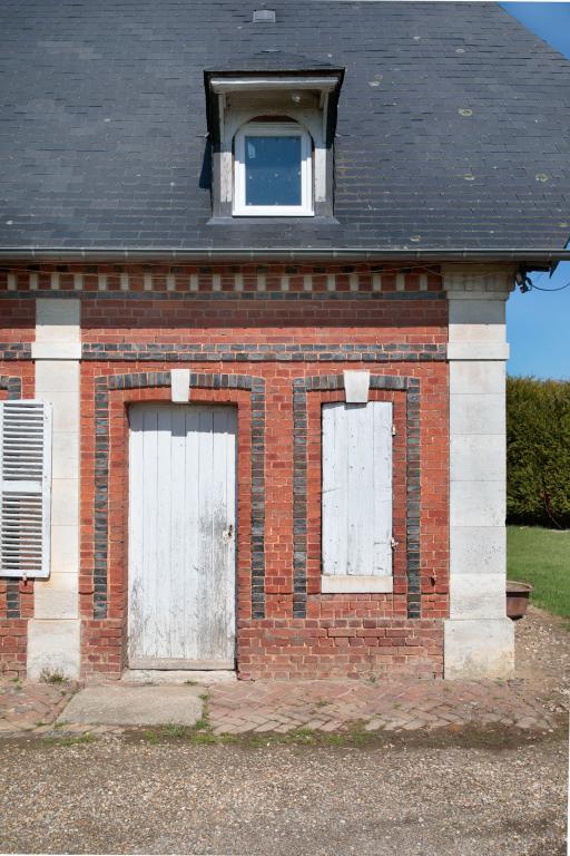 Logis, façade sud, détail des maçonneries. 