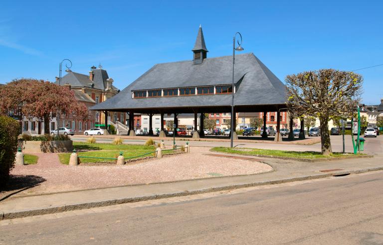 Vue d'ensemble après restauration, vue depuis le sud-est.