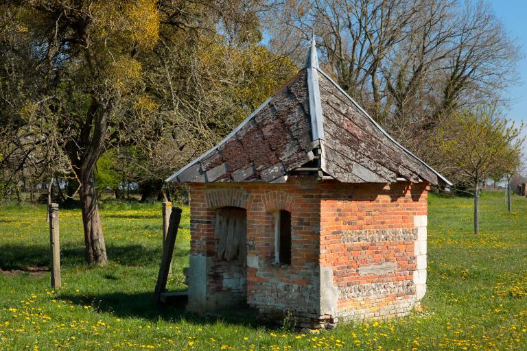 Guérite ou bûcher. 