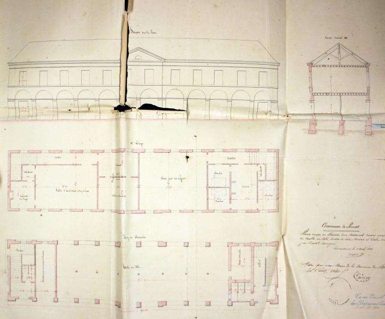Projet de halle, mairie, école, justice de paix [abandonné].- Plan et élévation par Dupuis architecte, 1838. (AD Eure, 500 EDT/31). ; Plan, coupe et élévation d'un bâtiment devant servir de halle au blé, justice de Paix, mairie et école [non réalisé].- Plan, encre sur papier, Dupuis architecte, 3 août 1838. (AD Eure, 500 EDT/31).