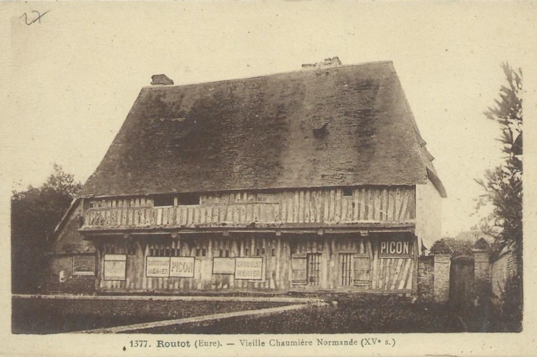 1377. ROUTOT (Eure). - Vieille Chaumière Normande (XVe s.).- Carte postale [sans date, vers 1910], E. Mellet éditeur, Harfleur. (Collection particulière).