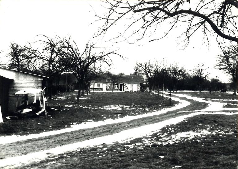 Maison de ferme (ZM40).- Photographie du Parc de Brotonne, 1971. 