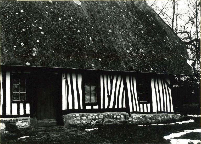 Maison (ZL51).- Photographie du Parc de Brotonne, 1971. 