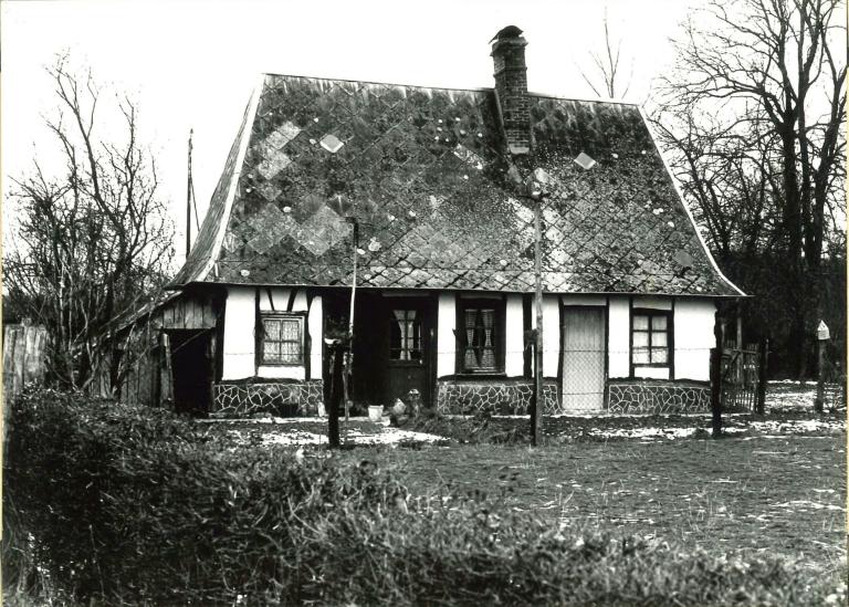 Maison (ZL26).- Photographie du Parc de Brotonne, 1971. 