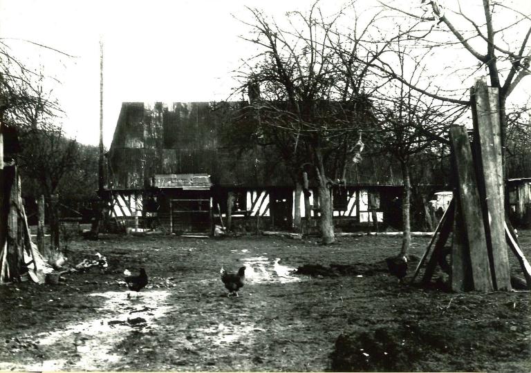 Maison (ZL7). Photographie du Parc de Brotonne, 1971. 