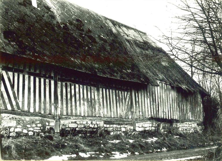 Etable (détruite).- Photographie du Parc de Brotonne, 1971. 