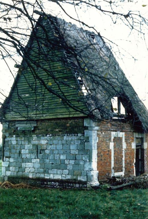 Ancienne maison de meunier (détruite), hameau de la mare Patin.- Photographie du Parc de Brotonne, 1971. 