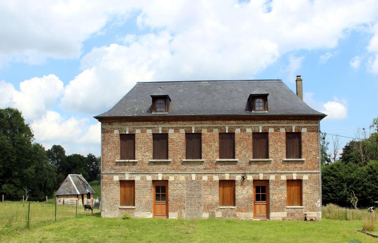 Maison, façade sud. 