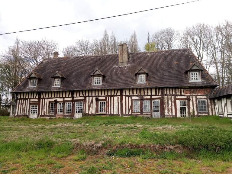 Logis, façade sud. 