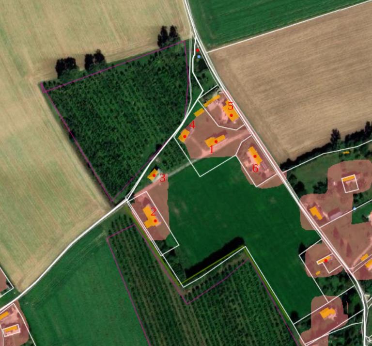 Positionnement des bâtiments de la ferme (ArcGis).