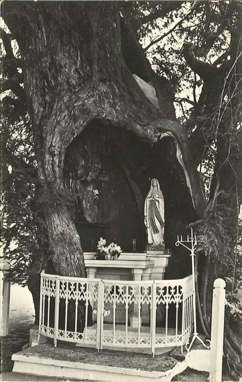 If-chapelle, oratoire Notre-Dame-de-Lourdes.- Carte postale ancienne (Collection PNRBSN). 