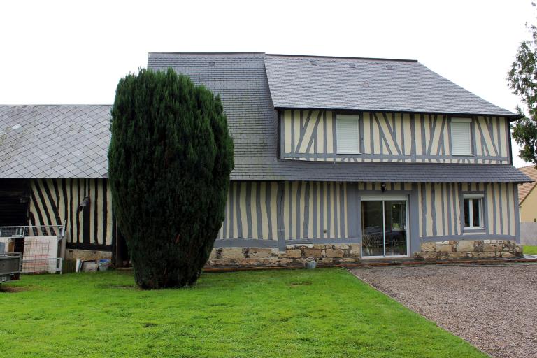 Ancienne maison de ferme, façade nord.- Rue de la mare Billon. 