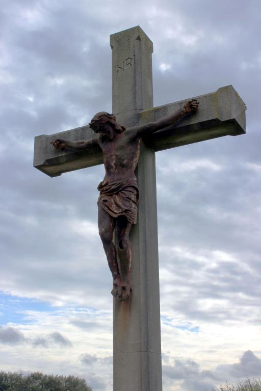 Calvaire, détail du Christ en croix.- Ancien lieu-dit de la Croix aux moines. 