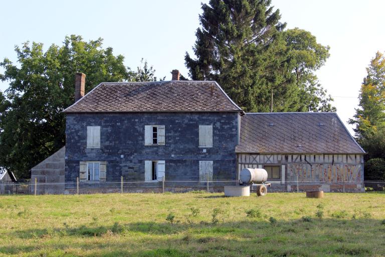 Ancienne maison de ferme, façade nord.- 8, rue du Bosc-Lambert. 