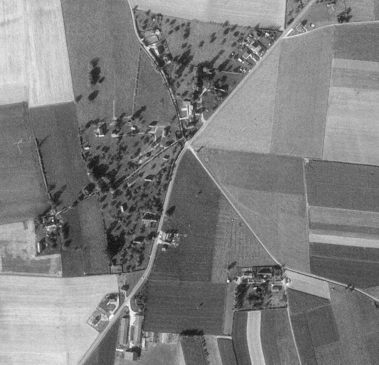 Ferme, impasse du Calvaire.- Vue aérienne (Géoportail), 1978. 