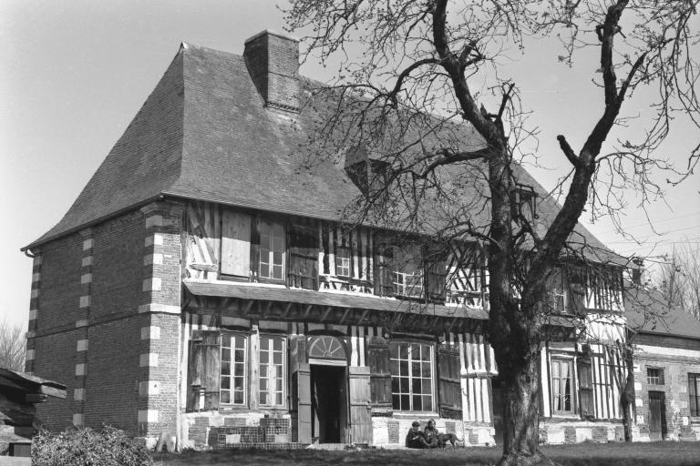 Angle sud-ouest.- Photographie du Parc de Brotonne, 1971. 