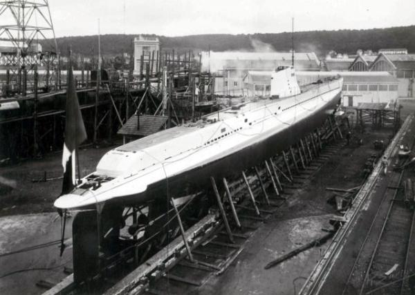 Construction du sous-marin Antiope.- Photographie, 1931 (Coll. part.).