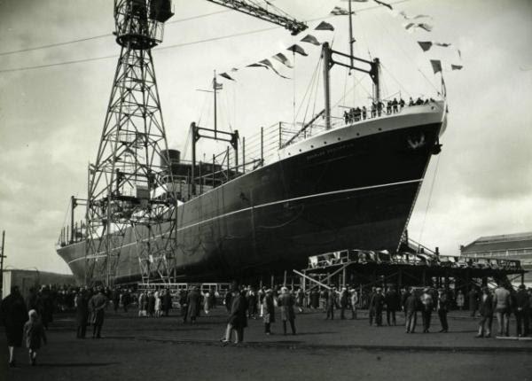 Lancement du cargo Charles Schiaffino.- Photographie, 1930 (Coll. part.).